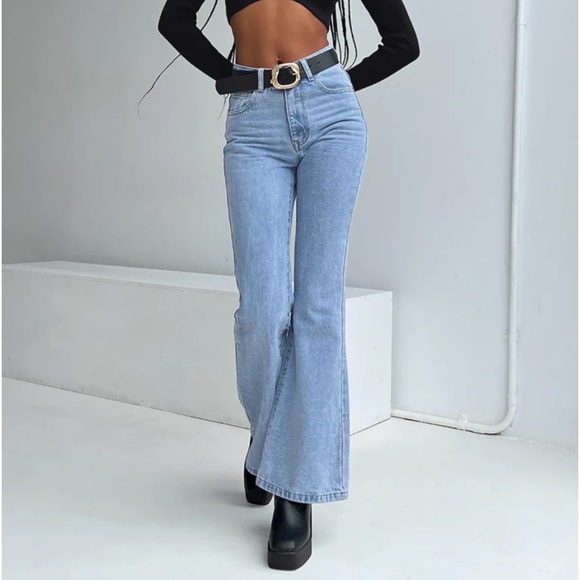 Princess Polly Light Wash High Rise Kick Flare Jeans Womens 6 - Picture 1 of 5